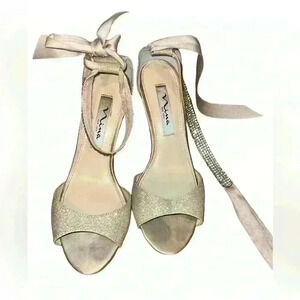 Nina New York Vinnie Strappy Dress Pumps with Ties Size 6
